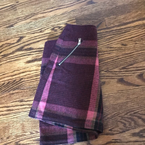 Plaid mini skirt, wool polyester blend - Picture 3 of 4